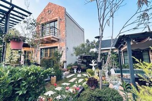 Jardines del alojamiento