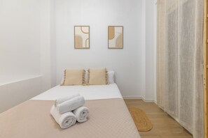 2 bedrooms, desk, iron/ironing board