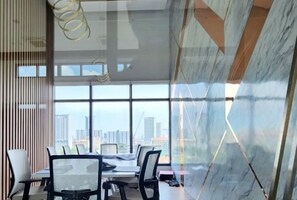 Dining - Urban Muji Retreat Suites (George Town)