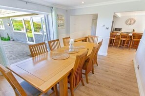 Room - Ladywell Sleeps 12Hot Tub Pool Table, Pizza Oven (Croyde)