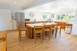 Room - Ladywell Sleeps 12Hot Tub Pool Table, Pizza Oven (Croyde)