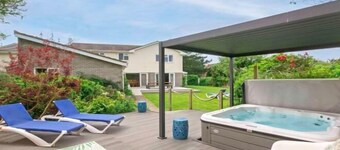 Ladywell Sleeps 12Hot Tub Pool Table, Pizza Oven