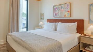 2 bedrooms, travel crib, free WiFi, bed sheets