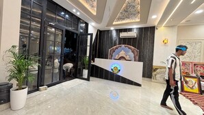 미분류 이미지, 3/6장, 버튼