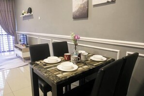 Dining - Palazio Residence By The One - Mount Austin (Tebrau)