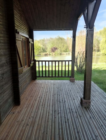 テラス / パティオ. Chalet des prés de la fontaine