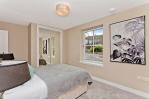 أسرّة أطفال/رضّع