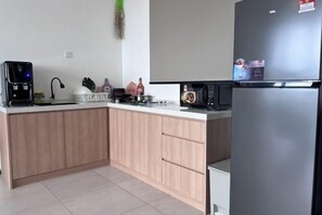 Room - Georgetown Urban Suite Family Skypool I SeaView (Jelutong)