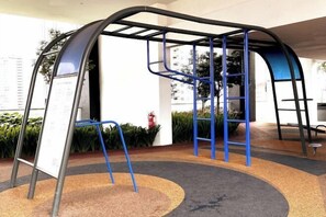 Children’s area - Georgetown Urban Suite Family Skypool I SeaView (Jelutong)