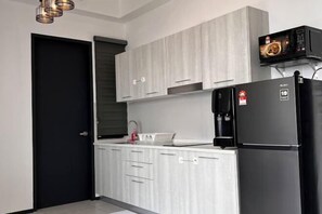 Room - Georgetown Urban Suite Family Skypool I SeaView (Jelutong)