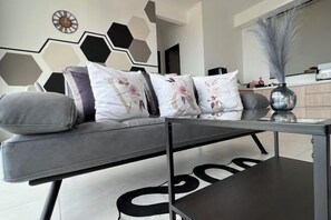 Room - Georgetown Urban Suite Family Skypool I SeaView (Jelutong)