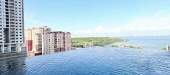 Georgetown Urban Suite Family Skypool I SeaView
