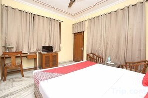 Unclassified image, 2 of 8, button - HOTEL ASHISH (Baddi)