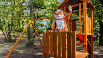 Children’s play area – outdoor