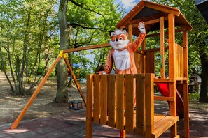 室外兒童遊樂區