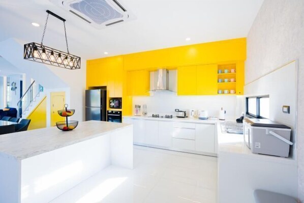 Private kitchen - Vida PoolVilla Pattaya Bang Saray Beach 1 km. (Sattahip)