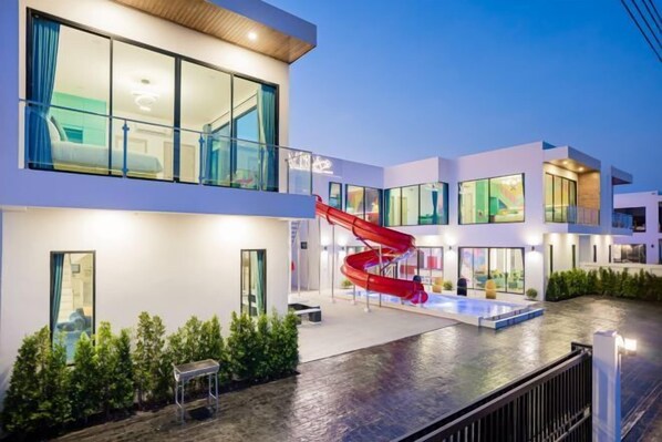 Room - Vida PoolVilla Pattaya Bang Saray Beach 1 km. (Sattahip)