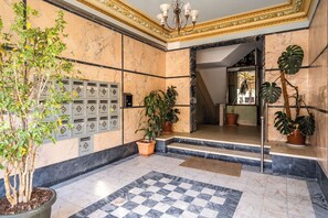 Interior - Jambul Apartment, Graça, Lisbon (Lisboa)