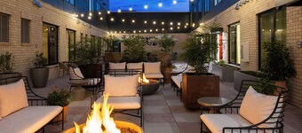 Brand New Boutique Stay • Walkable • Cozy + Clean