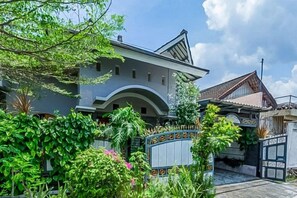 Unclassified image, 4 of 14, button - Vj Sweethome Syariah Near GOR Turida (Turida)