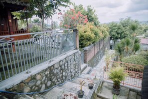 Unclassified image, 2 of 12, button - RedDoorz @ Villa Bukit Senyum Lombok (South Kuripan)