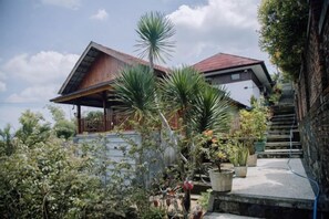 Unclassified image, 4 of 12, button - RedDoorz @ Villa Bukit Senyum Lombok (South Kuripan)