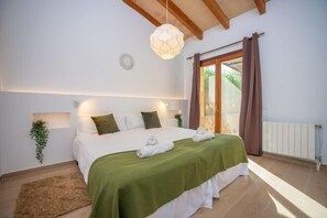 Room - SA PUNTA - Villa with private pool in Son Carrio. Free WiFi (Sant Llorenc des Cardassar)