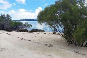 Praia particular nas proximidades, toalhas de praia 