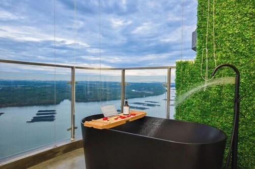 Country Garden Seaview Suite by Nest Home at Danga Bay