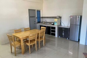 تناول الطعام