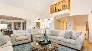 Living area - Viewhouse | Private Beach Access | Walkable | EV (Spring Lake)