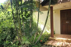 Unclassified image, 5 of 9, button - Amorn inn resort (Chiang Rai)