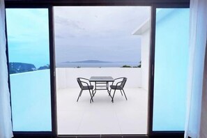 Room - 1CE HOTEL (Puerto Galera)
