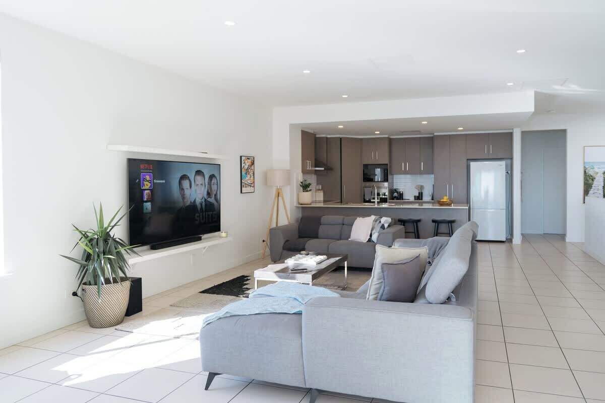 تلفزيون، مكتب