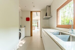 Unclassified image, 3 of 127, button - Stunning Luxury Villas with Expansive Grounds: An Unforgettable Experience (Da Nang)
