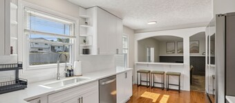 Ultimate Group Escape , Heated Pool - 12 Guests