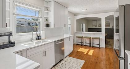 Ultimate Group Escape , Heated Pool - 12 Guests