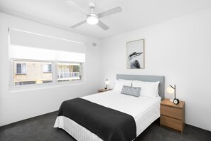 1 غرفة نوم ومكواة/لوح كي وواي فاي وملاءات أسرّة