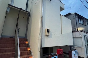 Unclassified image, 2 of 57, button - Ikebukuro No`3 (Tokyo)