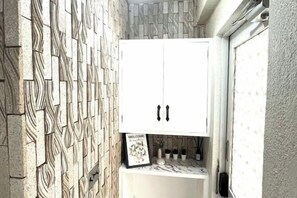 Interior - Ikebukuro No`3 (Tokyo)