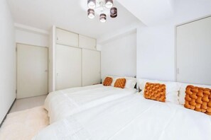 Room - New/Ueno station 7min walk/Inarimachi station 2min/max 8 people/Ginza Asakusa area (Tokyo)