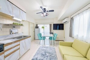 Living area - New/Ueno station 7min walk/Inarimachi station 2min/max 8 people/Ginza Asakusa area (Tokyo)