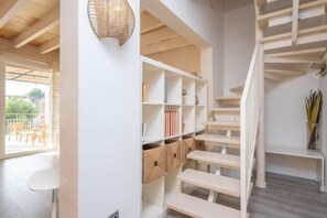 Room - PORTO LUZ - Beautiful duplex apartment with wonderful views over the port of Sóller. Free WIFI. (Soller)