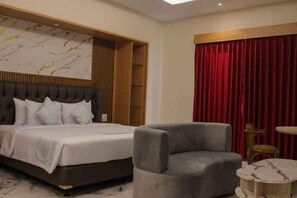 Room - Lakeside TELL Cikarang (Serang Baru)