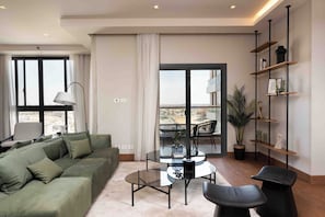 Comfort-huoneisto, kaupunkinäköala | Työpöytä, kannettavalle tietokoneelle sopiva työtila