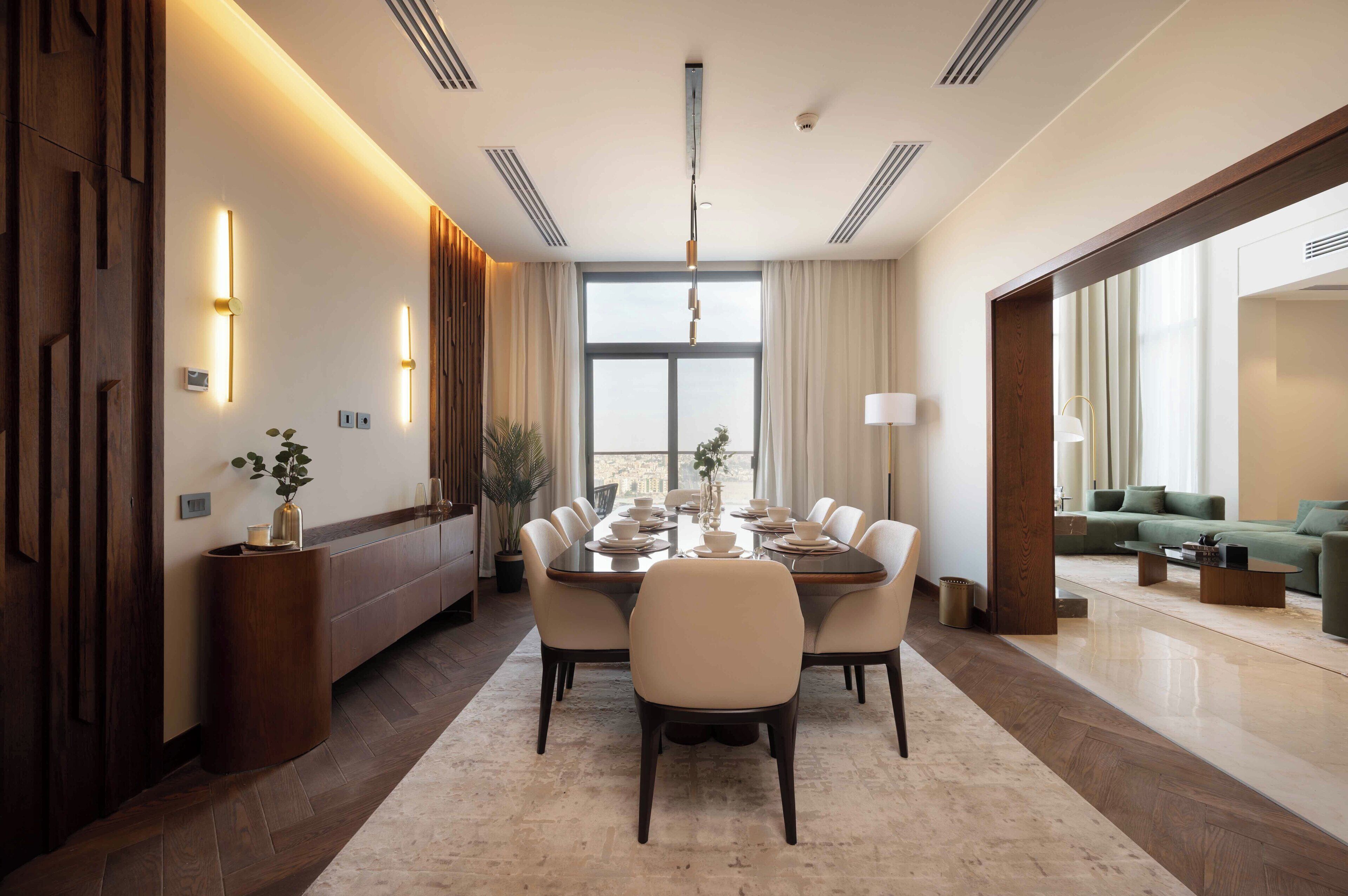 Family House, City View | In-room dining