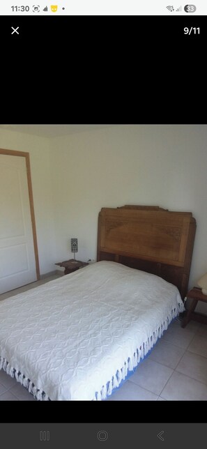 2 bedrooms, WiFi, bed sheets