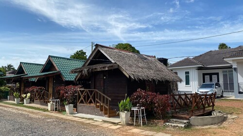Capital O 91227 Chalet D'bendang Mak Teh