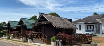 Capital O 91227 Chalet D'bendang Mak Teh