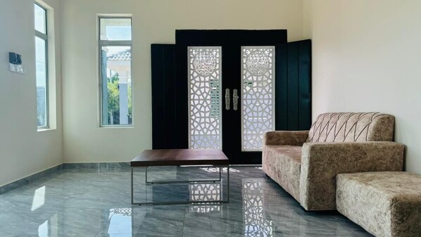 Suite, 3 chambres | AccĂšs au Wi-Fi (inclus), literie fournie